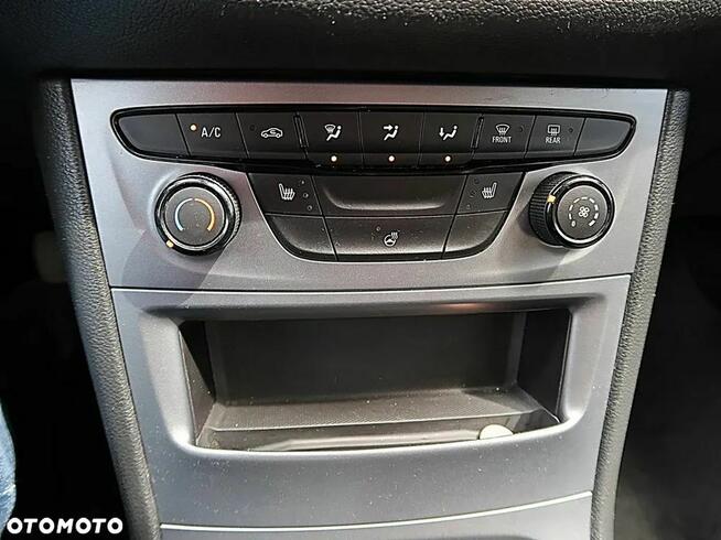 Opel Astra 1.2 Turbo Enjoy