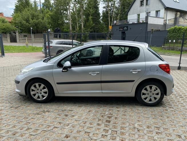 Peugeot 207 1.4 benzyna niski przebieg klimatyzacja