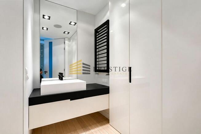 *RESTAURA*CENTRUM*PRESTIŻ*WYSOKI STANDARD*