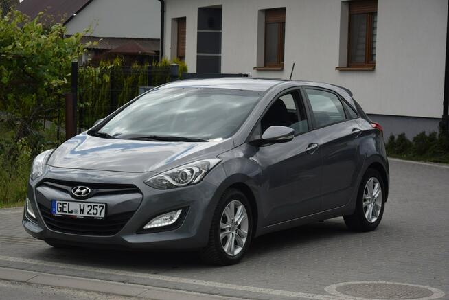 Hyundai i30 1.6D Navi Kamera Klimatronik Nowe Opony 2014r Sprowadzony Opłacony