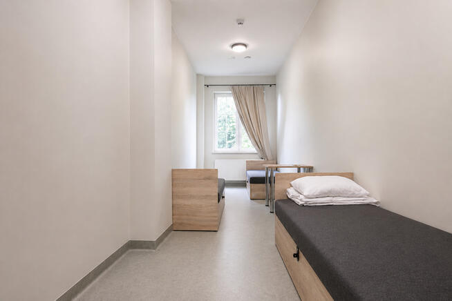 Hostel przy lotnisku w Jasionce - na SPRZEDAŻ