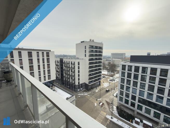 Centrum, 51 m², 8. piętro. Nowe, 2 pokoje, klimatyzacja i parking.