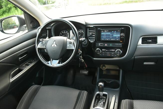 Mitsubishi Outlander 4WD 2.0 150KM Automat 2016r. lift 4x4 Climatronic LED NAVI Kamera