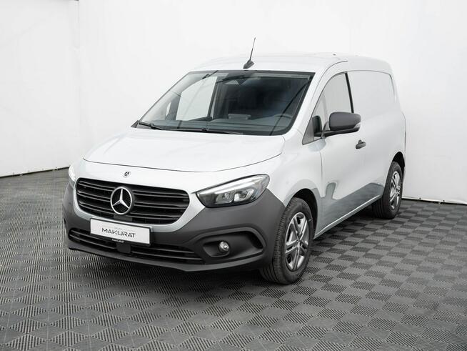 DX68534#CITAN 110 CDI L1 Ekran dotyk K.cof Salon PL VAT23%