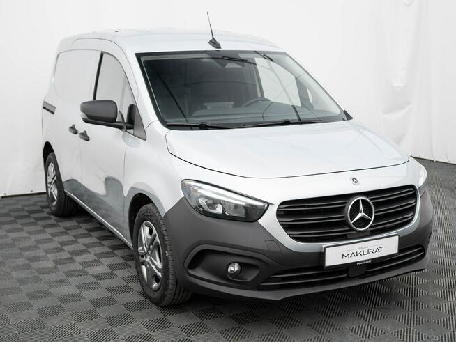 DX68534#CITAN 110 CDI L1 Ekran dotyk K.cof Salon PL VAT23%