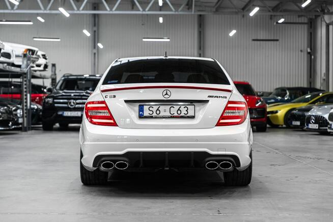 Mercedes C 63 AMG Performance Limited Edition 1 of 20. Bezwypadkowy.