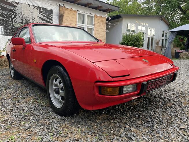 PORSCHE 924