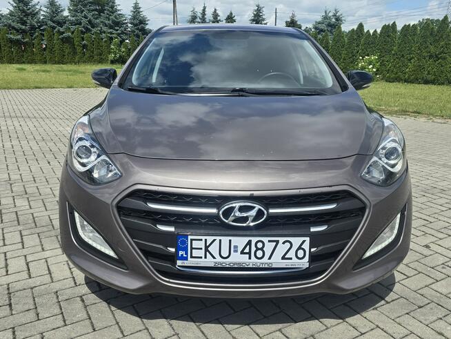 Hyundai i30 1,6crdi Navigacja.Tempomat.Ledy.Klimatr 2 str.Tempomat.PARKTRONIC