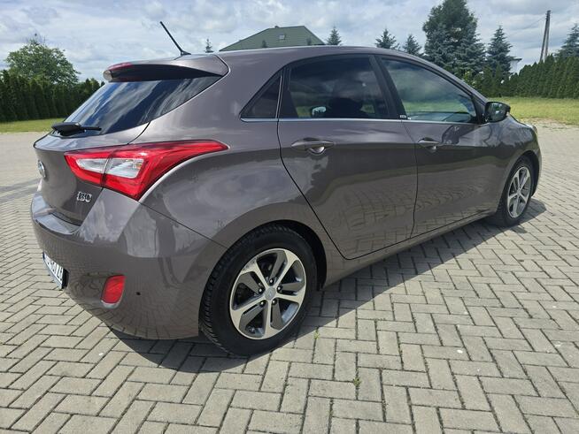 Hyundai i30 1,6crdi Navigacja.Tempomat.Ledy.Klimatr 2 str.Tempomat.PARKTRONIC