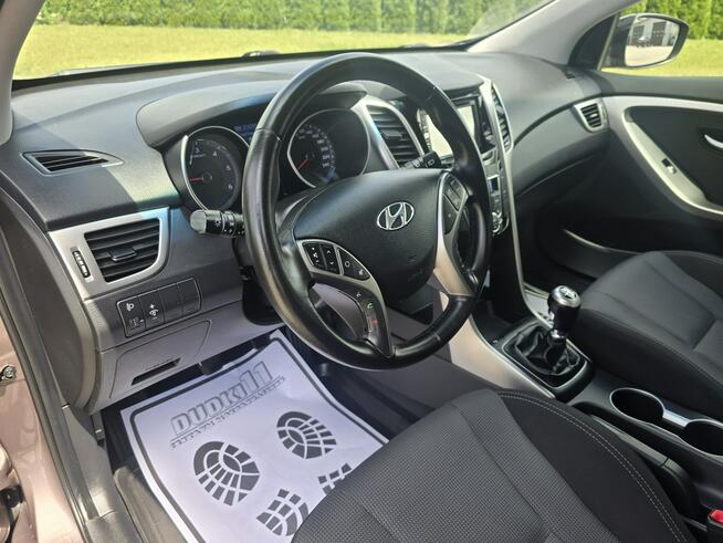Hyundai i30 1,6crdi Navigacja.Tempomat.Ledy.Klimatr 2 str.Tempomat.PARKTRONIC