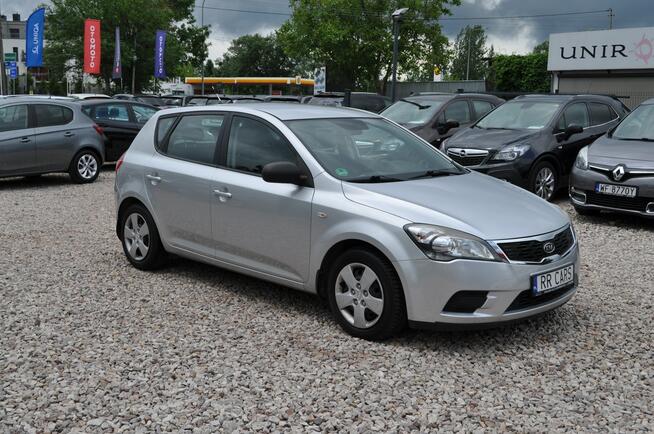 Kia Cee'd Klimatyzacja Czujniki Parkowania Nowy Rozrząd Serwisowany