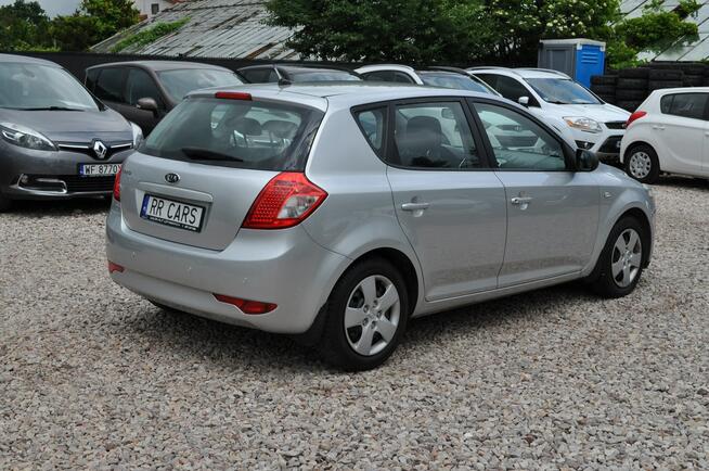 Kia Cee'd Klimatyzacja Czujniki Parkowania Nowy Rozrząd Serwisowany