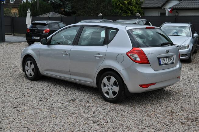 Kia Cee'd Klimatyzacja Czujniki Parkowania Nowy Rozrząd Serwisowany