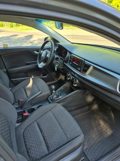KIA Rio 1.2 M przebieg 23.800 km Faktra VAT 23% finansowanie