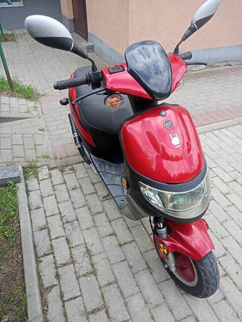 sprzedania skuter marki keeway huracane 2t