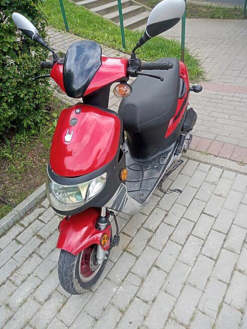 sprzedania skuter marki keeway huracane 2t