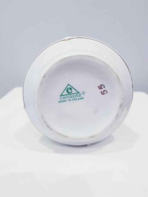 Logowany wazonik z porcelany Chodzież + gratis