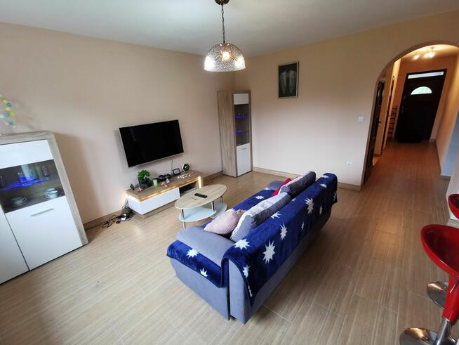 Nowoczesny dom do wynajęcia 230 m² w Busku-Zdroju