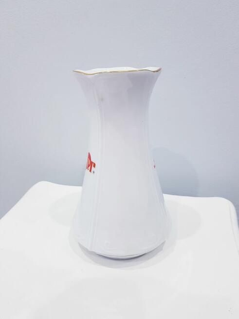 Logowany wazonik z porcelany Chodzież + gratis