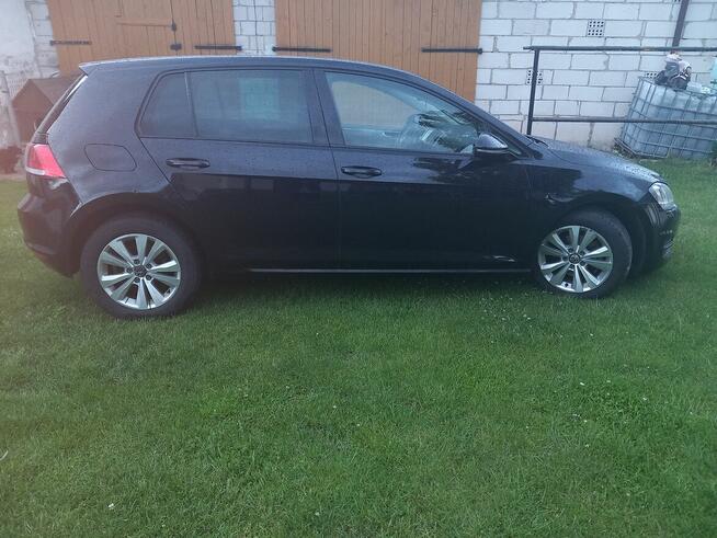 Sprzedam samochód volkswagen golf 7 rok 2014 cena 34900