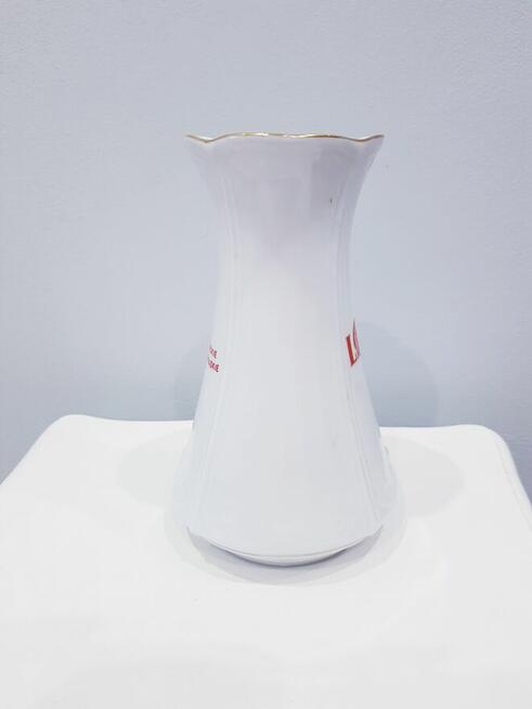 Logowany wazonik z porcelany Chodzież + gratis