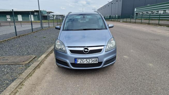 Opel Zafira B 2005 1,6 105 KM Lpg Gaz Hak 7 osób Isofix Klima