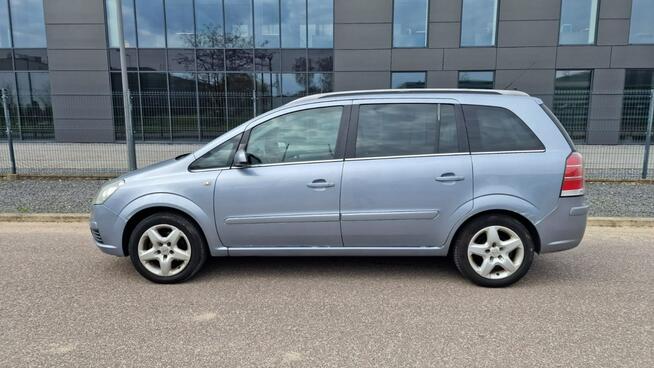 Opel Zafira B 2005 1,6 105 KM Lpg Gaz Hak 7 osób Isofix Klima