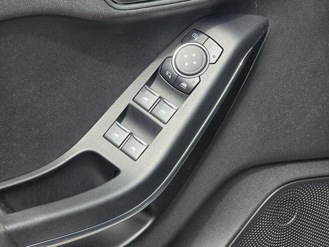 Ford Fiesta TITANIUM bezwypadkowy / bardzo zadbany / NOWY ROZRZĄD + OLEJ