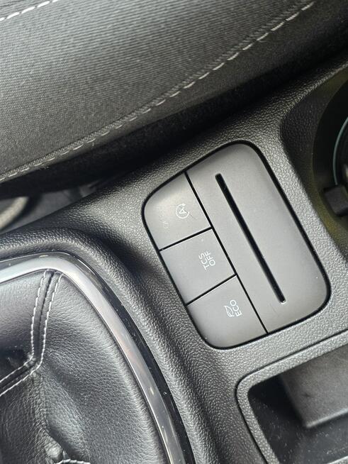 Ford Fiesta TITANIUM bezwypadkowy / bardzo zadbany / NOWY ROZRZĄD + OLEJ