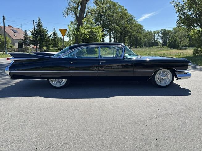 CADILLAC SEDAN DE VILLE ROCZNIK 1959 SILNIK 390 V8 – SUPER STAN