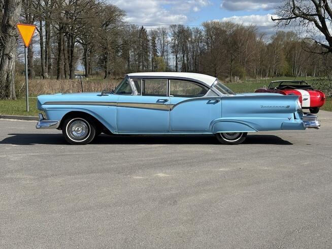 Ford Fairlane 500 – 1957 – V8 Thunderbird – Continental Kit