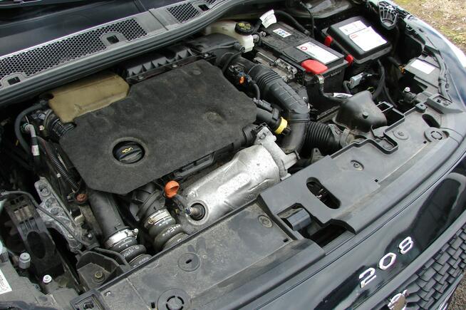 Peugeot 208 1,5 D 102 KM,Super stan , dobry silnik.