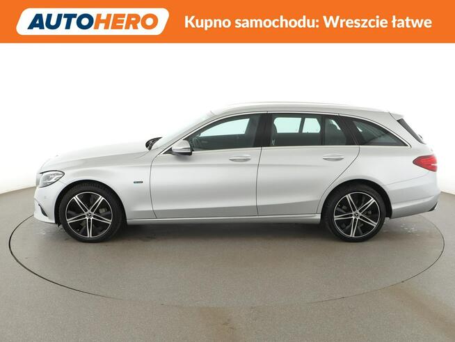 Mercedes C 300 PHEV full LED navi klima auto grzane fotele kamera i czujniki parkowan