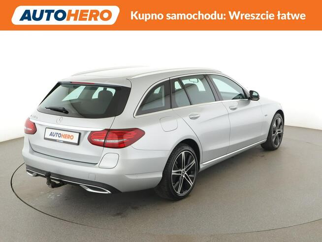 Mercedes C 300 PHEV full LED navi klima auto grzane fotele kamera i czujniki parkowan