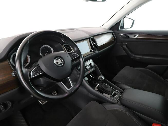 Škoda Kodiaq SCOUT 4x4 180KM automat alcantara panorama kamera grzane fotele climat