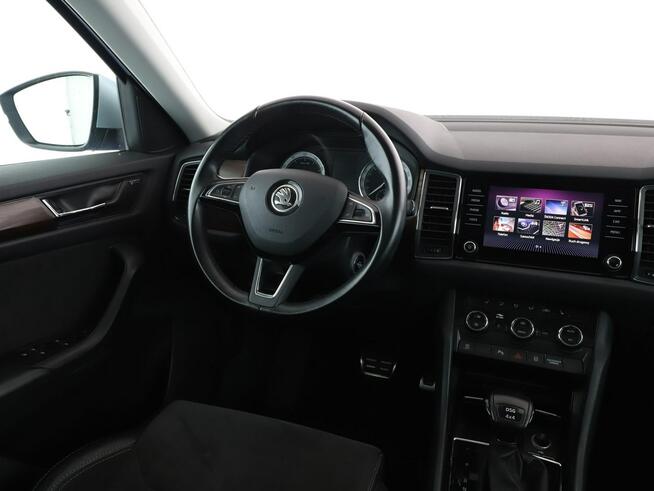 Škoda Kodiaq SCOUT 4x4 180KM automat alcantara panorama kamera grzane fotele climat