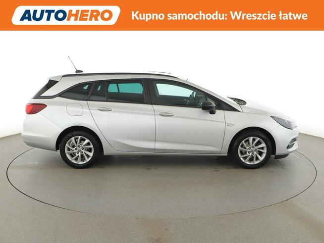 Opel Astra led manual niski przebieg klimatronik pdc grzane fotele