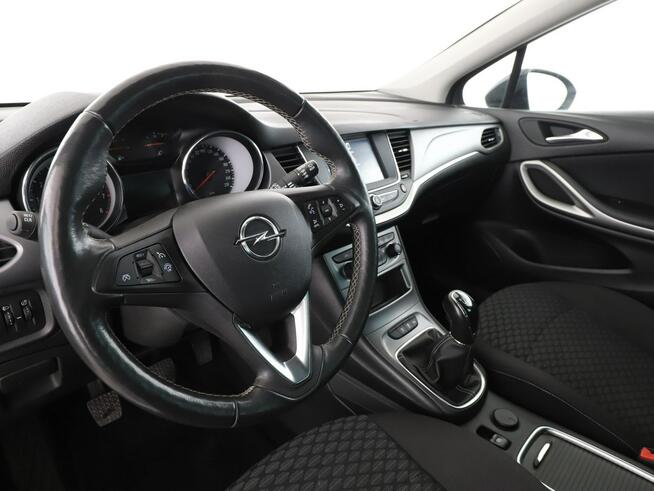 Opel Astra led manual niski przebieg klimatronik pdc grzane fotele