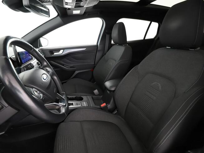 Ford Focus Active automat navi kamera panorama ACC grzane fotele LED