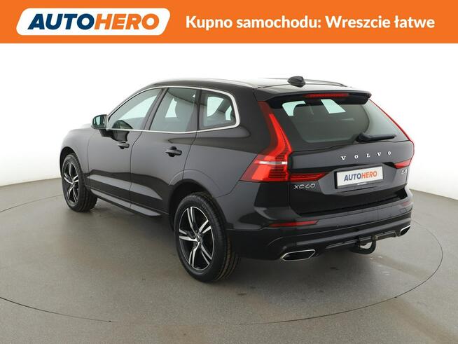 Volvo XC 60 R-Design automat D4 navi kamera grzane fotele alcantara hak LED