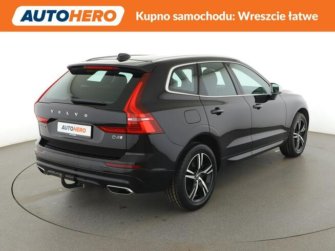 Volvo XC 60 R-Design automat D4 navi kamera grzane fotele alcantara hak LED
