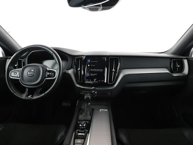 Volvo XC 60 R-Design automat D4 navi kamera grzane fotele alcantara hak LED