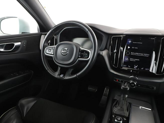 Volvo XC 60 R-Design automat D4 navi kamera grzane fotele alcantara hak LED