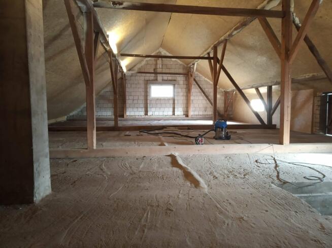 Ocieplony magazyn 160 m² pod Krakowem