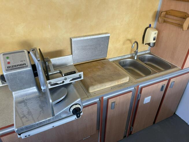 Fiat Ducato Autosklep Gastronomiczny Food Truck Foodtruck Sklep 3500kgW-zasi Borco