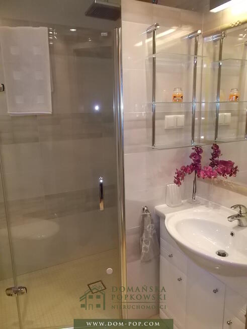 Hoża - mieszkanie 53 m2, klimatyzacja, 2 balkony.