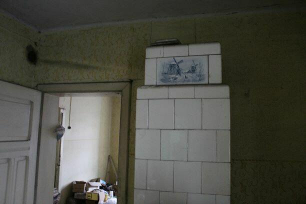Kamieniczka z dawną Mleczarnią, 3 mieszkania, Kominek
