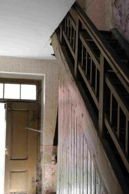 Kamieniczka z dawną Mleczarnią 3 mieszkania, Antyki, kominek