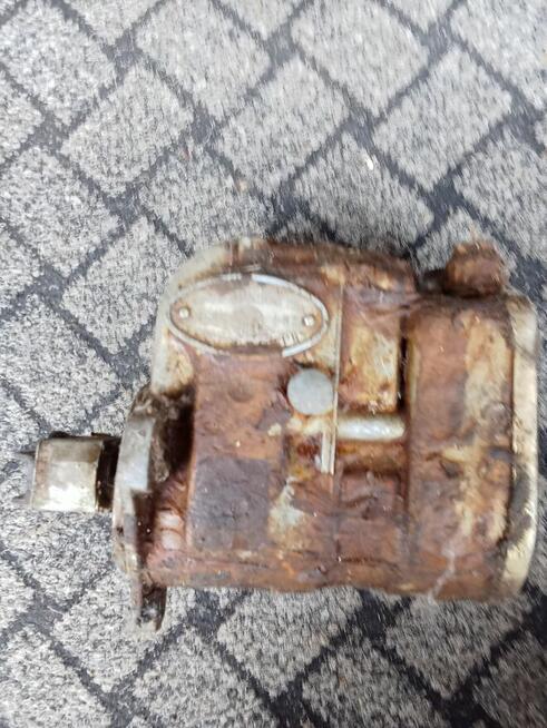 Rozrusznik, Iskrownik Spycharki Staliniec T-130NOWE Orginalne