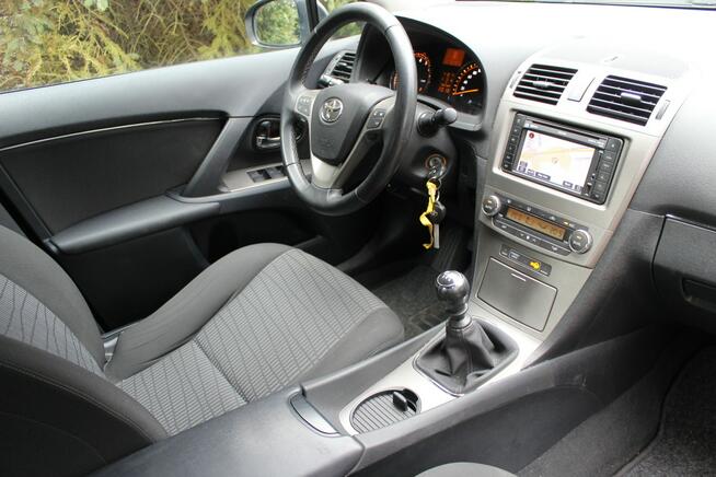 Toyota Avensis 147 KM Benzyna Przebieg 96 tys km Sedan